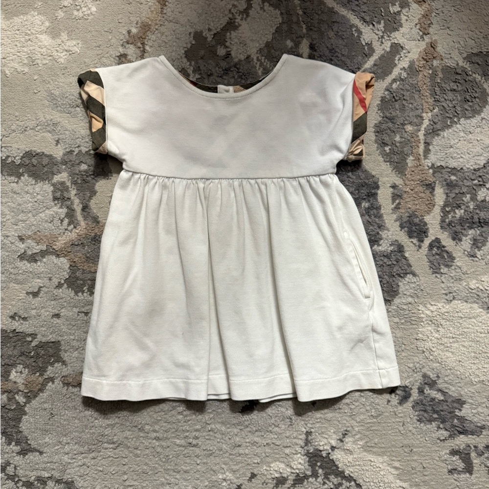 Burberry Kids White Top with Patterned Sleeves